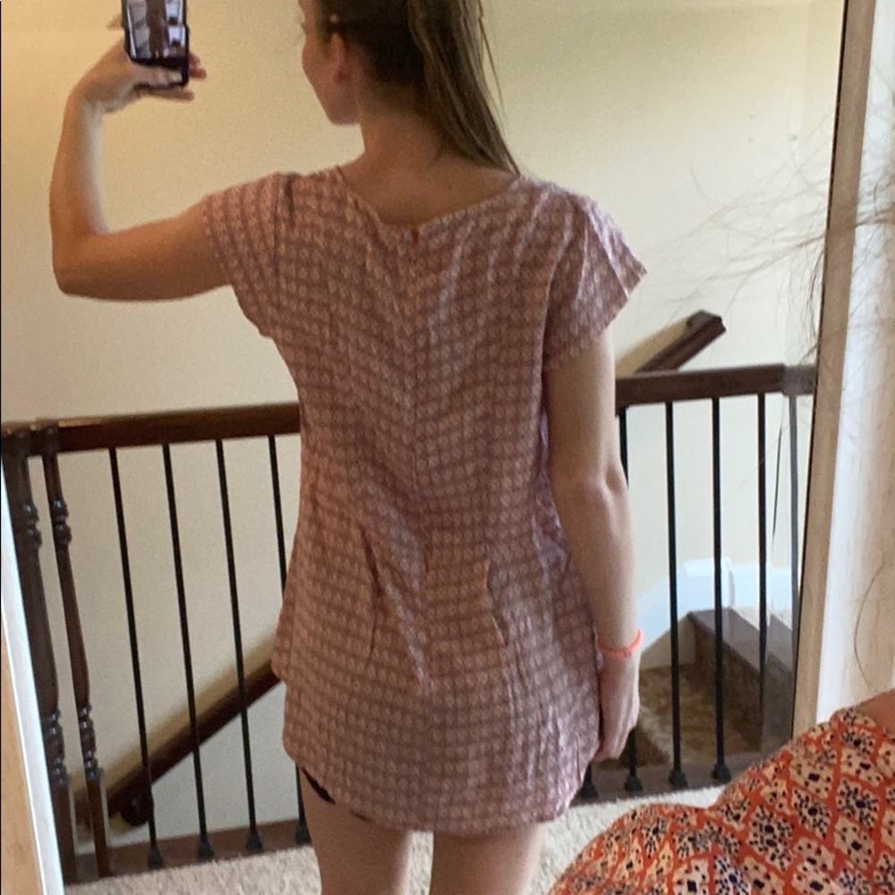 cute pattern top - Picture 3 of 5